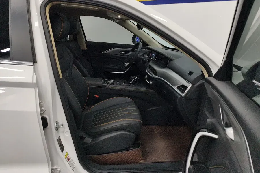 2023 Bestune T77 1.5T 169HP L4 7DCT,autocango,china used car exporter,china ev exporter,chinese used car exporter,chinese used ev exporter