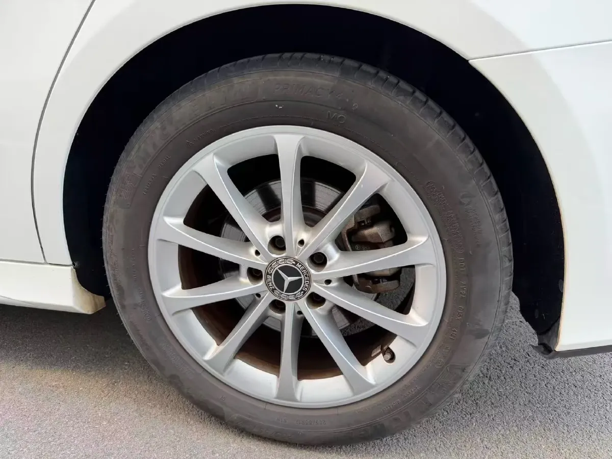 2022 Mercedes-Benz A Class 1.3T 163HP L4 7DCT,autocango,china used car exporter,china ev exporter,chinese used car exporter,chinese used ev exporter