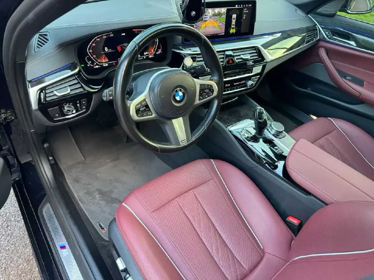 2022 BMW 5 Series 2.0T 184HP L4 8AT,autocango,china used car exporter,china ev exporter,chinese used car exporter,chinese used ev exporter