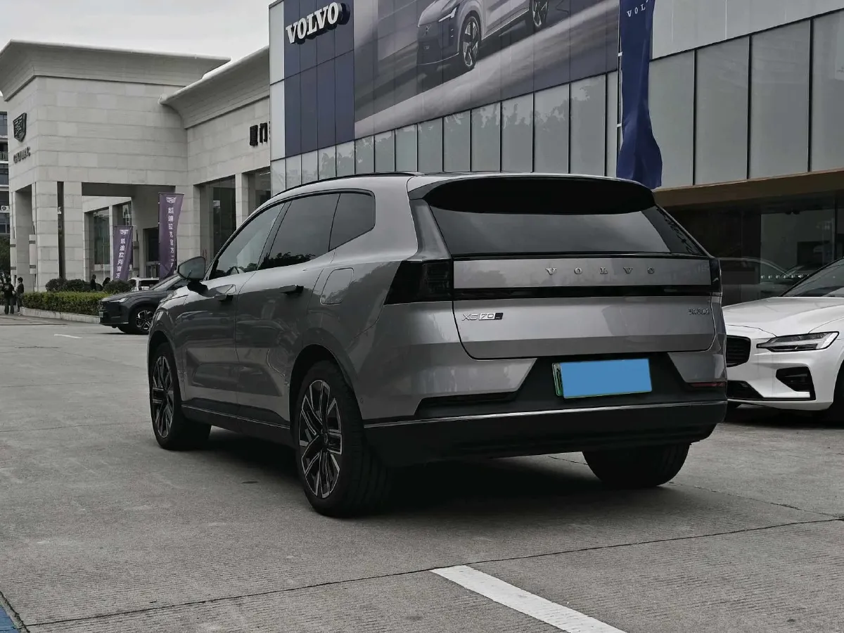 2026 Volvo XC70 PHEV 1.5T 156HP L4 3DHT PHEV,autocango,china used car exporter,china ev exporter,chinese used car exporter,chinese used ev exporter