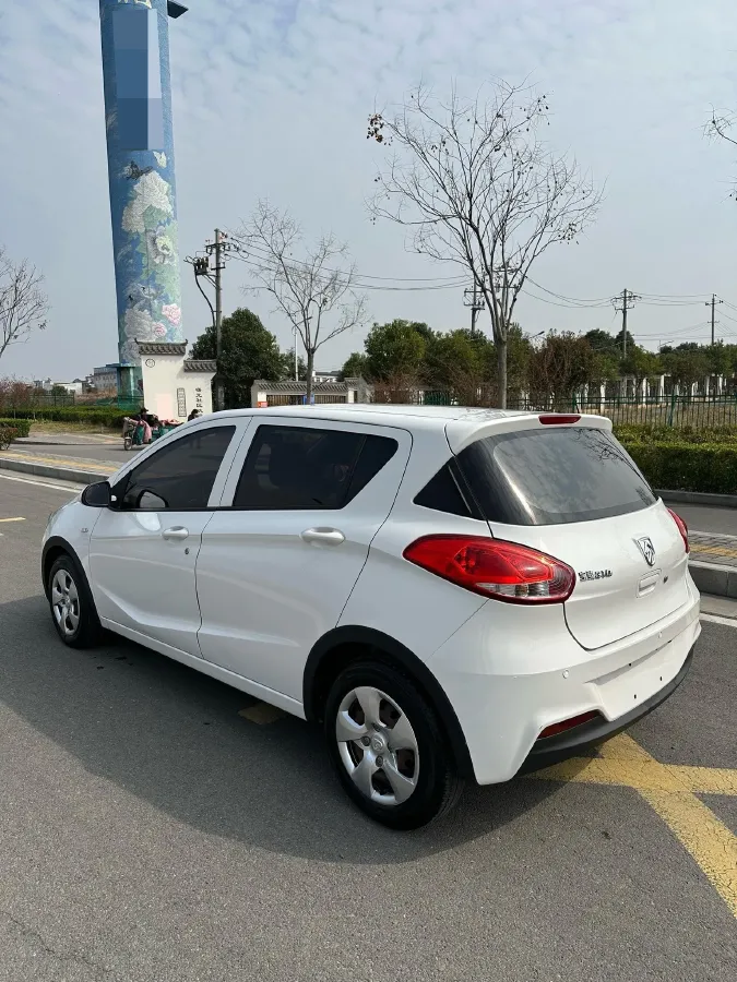 2016 BaoJun 310 1.2L 82HP L4 5MT,autocango,china used car exporter,china ev exporter,chinese used car exporter,chinese used ev exporter