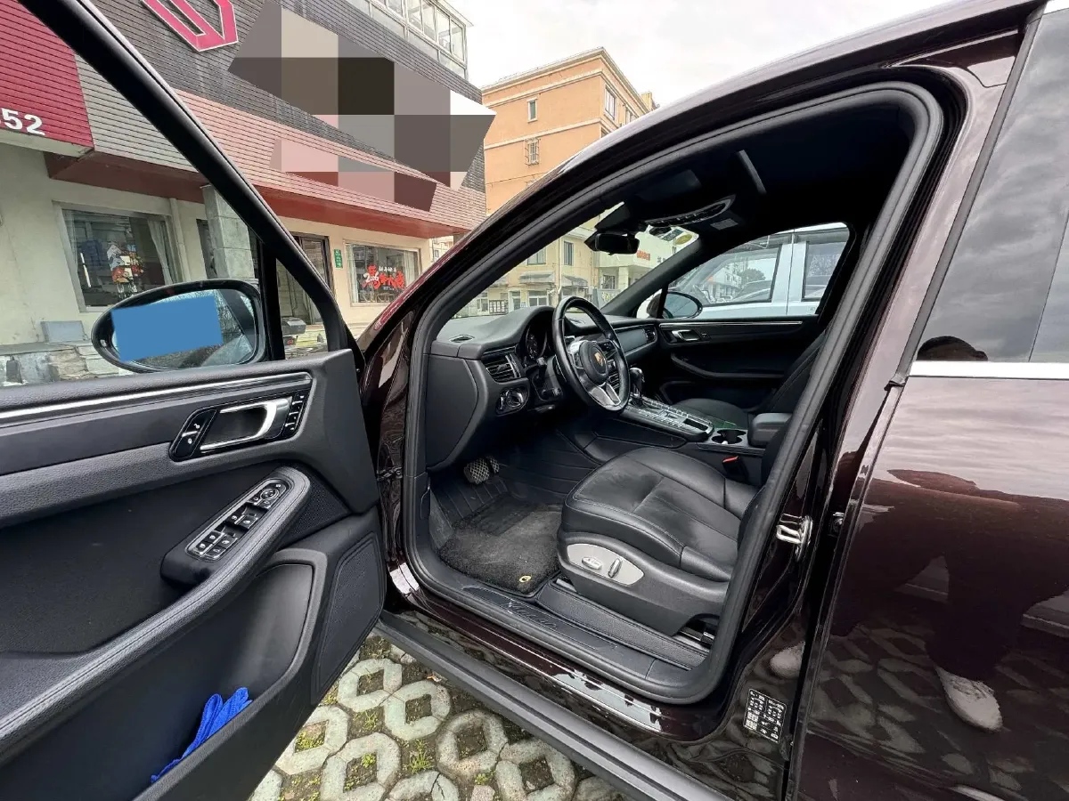 2018 Porsche Macan 2.0T 252HP L4 7DCT,autocango,china used car exporter,china ev exporter,chinese used car exporter,chinese used ev exporter