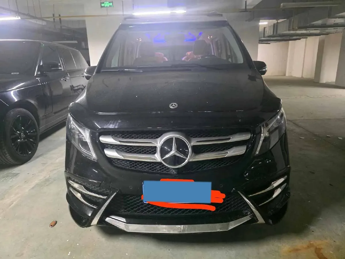 2022 Mercedes-Benz V Class 2.0T 211HP L4 9AT,autocango,china used car exporter,china ev exporter,chinese used car exporter,chinese used ev exporter