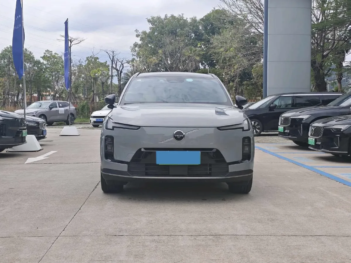 2026 Volvo XC70 PHEV 1.5T 156HP L4 3DHT PHEV,autocango,china used car exporter,china ev exporter,chinese used car exporter,chinese used ev exporter