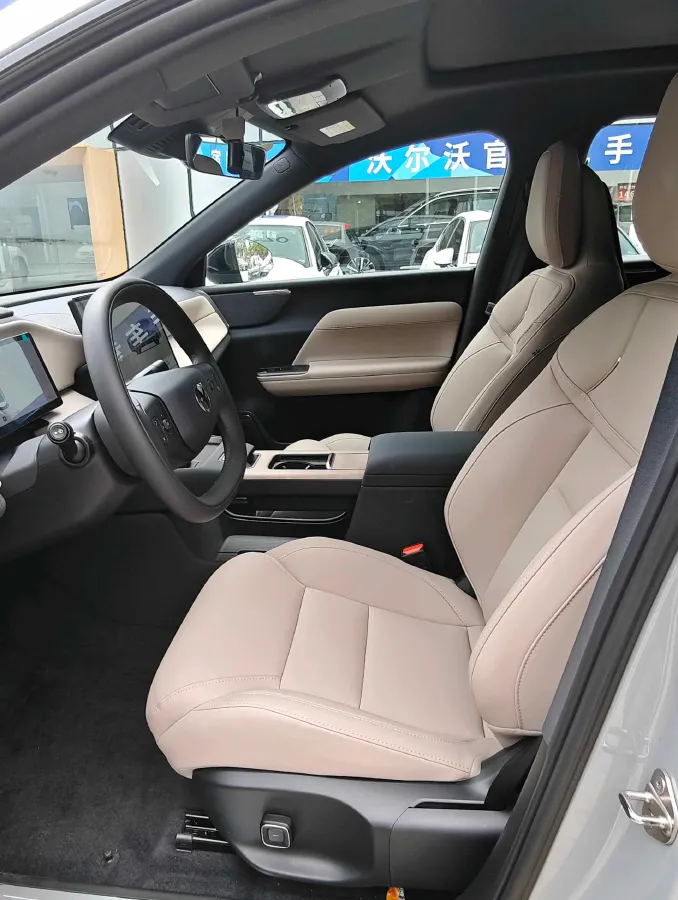 2026 Volvo XC70 PHEV 1.5T 156HP L4 3DHT PHEV,autocango,china used car exporter,china ev exporter,chinese used car exporter,chinese used ev exporter