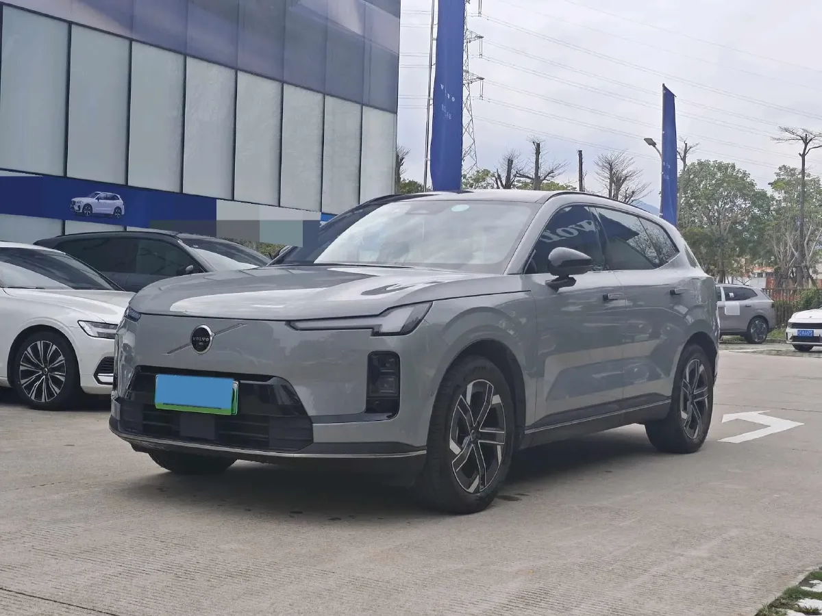 2026 Volvo XC70 PHEV 1.5T 156HP L4 3DHT PHEV,autocango,china used car exporter,china ev exporter,chinese used car exporter,chinese used ev exporter