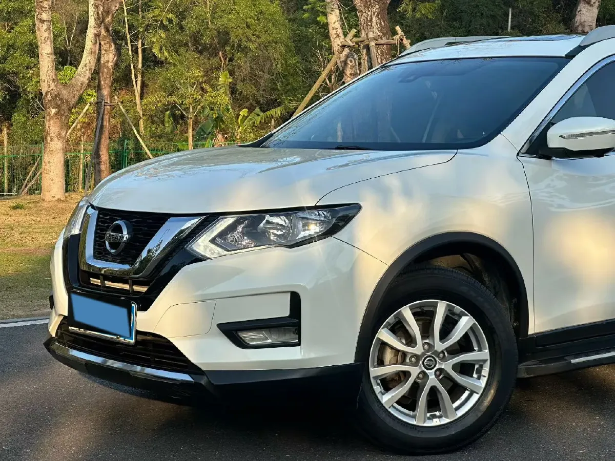 2020 Nissan X-Trail 2.0L 154HP L4 CVT,autocango,china used car exporter,china ev exporter,chinese used car exporter,chinese used ev exporter