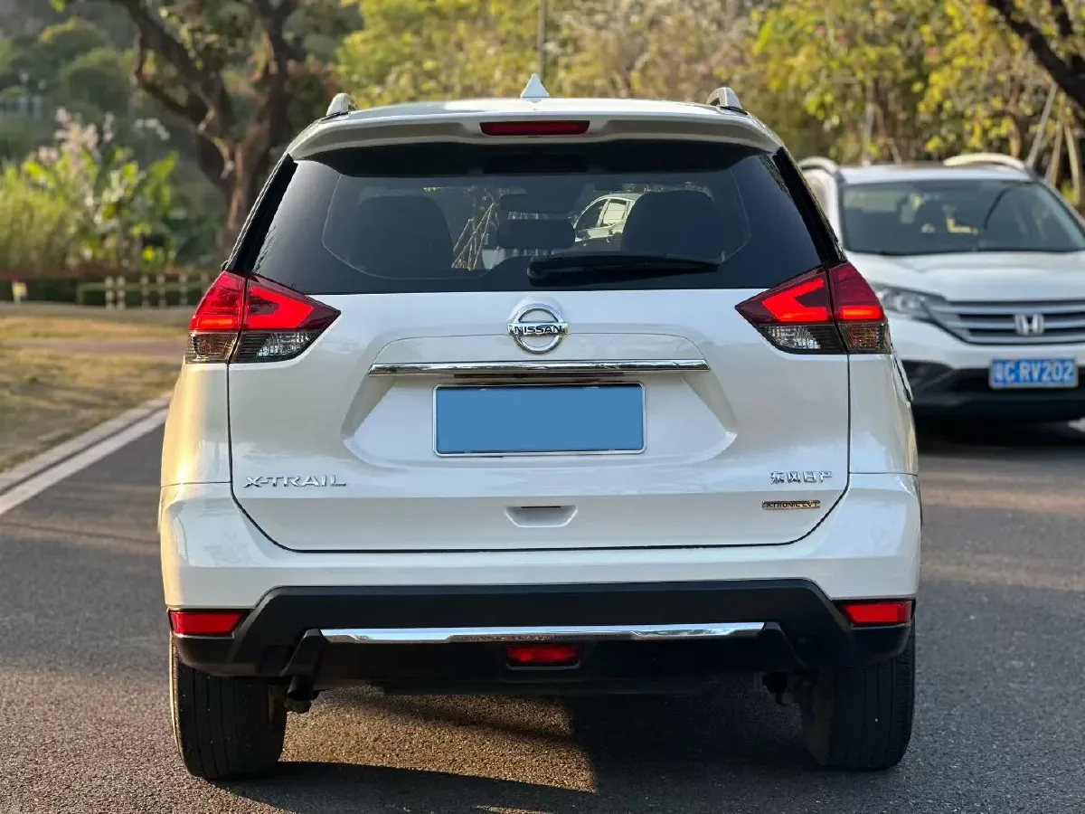 2020 Nissan X-Trail 2.0L 154HP L4 CVT,autocango,china used car exporter,china ev exporter,chinese used car exporter,chinese used ev exporter