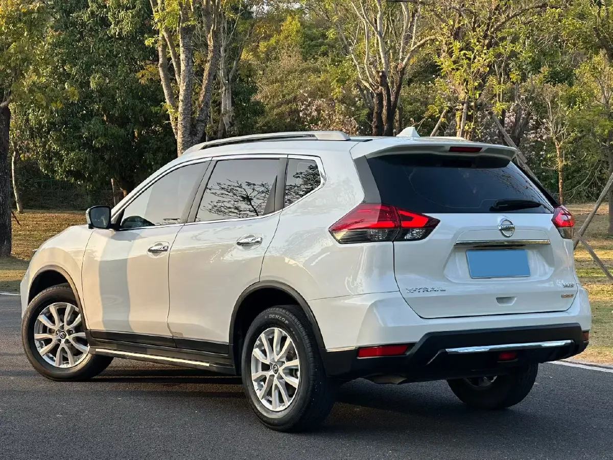 2020 Nissan X-Trail 2.0L 154HP L4 CVT,autocango,china used car exporter,china ev exporter,chinese used car exporter,chinese used ev exporter