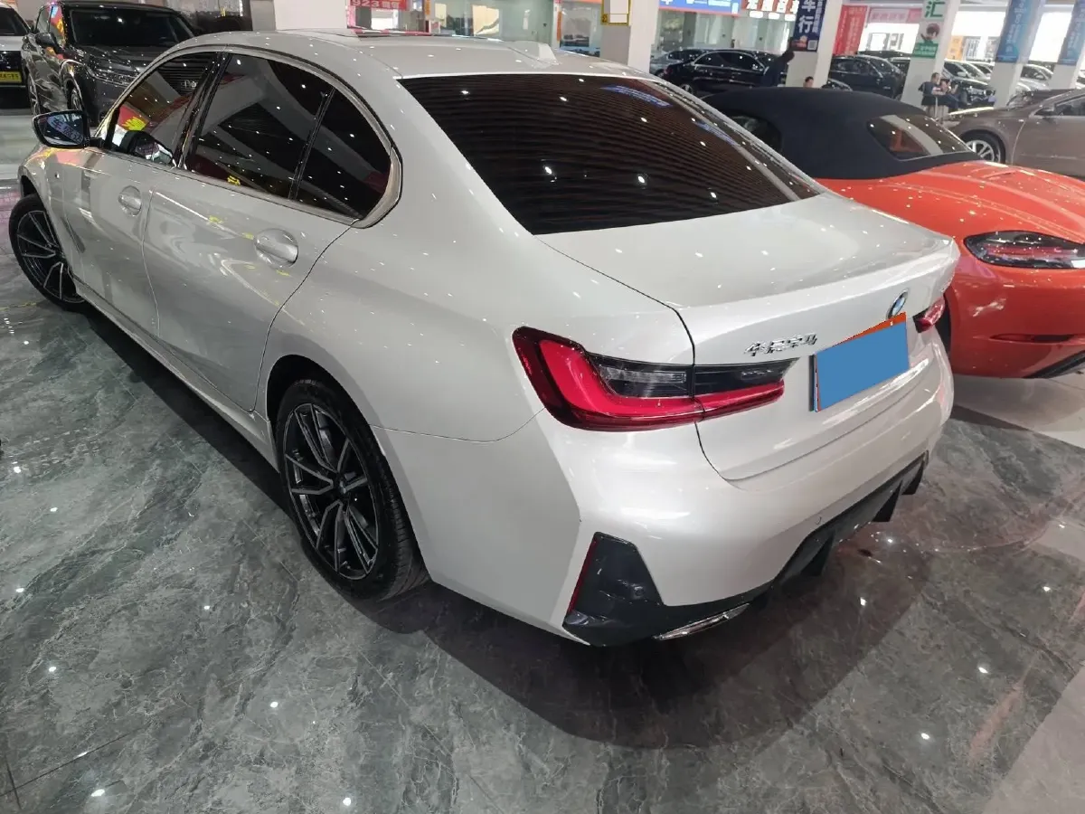 2023 BMW 3 Series 2.0T 156HP L4 8AT,autocango,china used car exporter,china ev exporter,chinese used car exporter,chinese used ev exporter