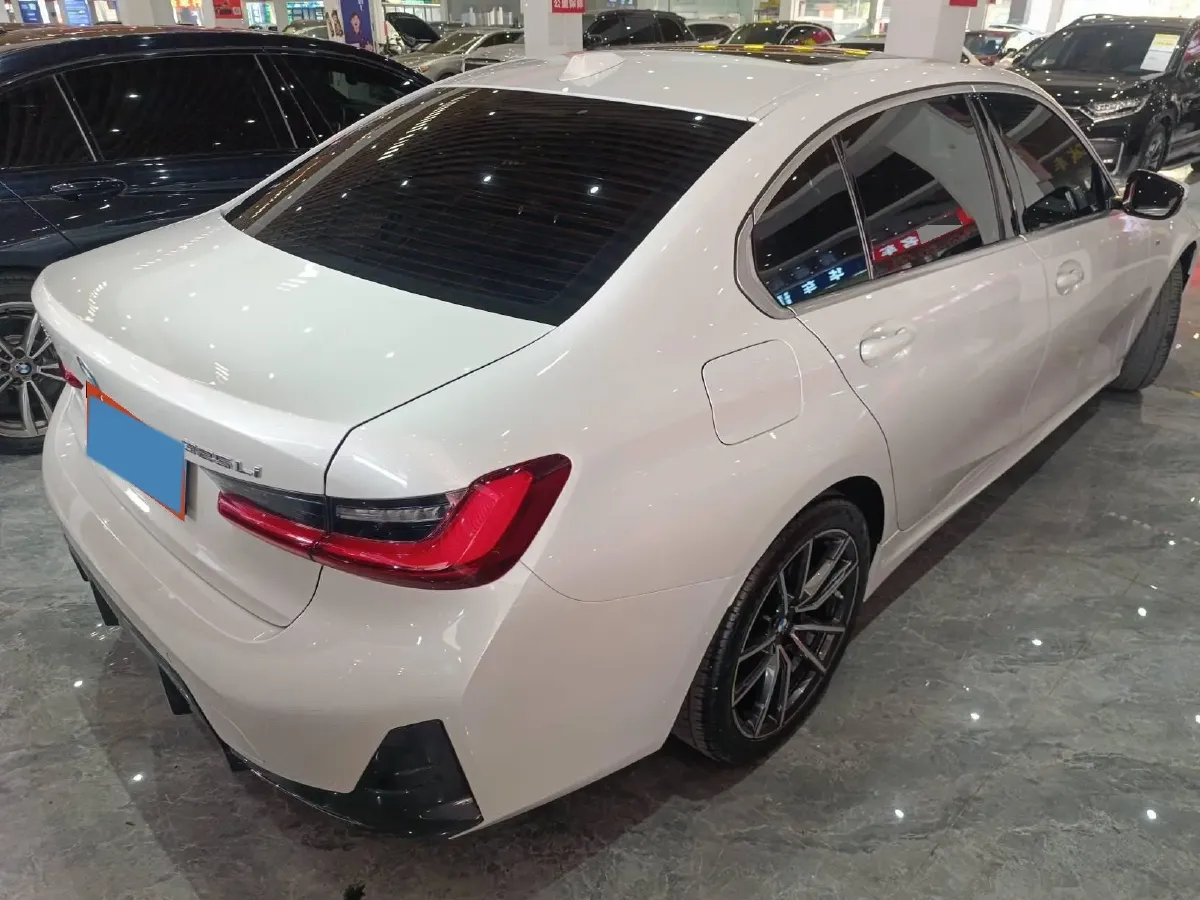 2023 BMW 3 Series 2.0T 156HP L4 8AT,autocango,china used car exporter,china ev exporter,chinese used car exporter,chinese used ev exporter