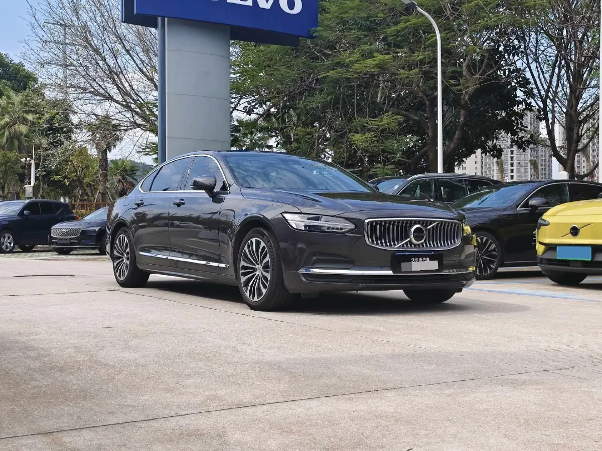 2024 Volvo S90 2.0T 250HP L4 8AT,autocango,china used car exporter,china ev exporter,chinese used car exporter,chinese used ev exporter