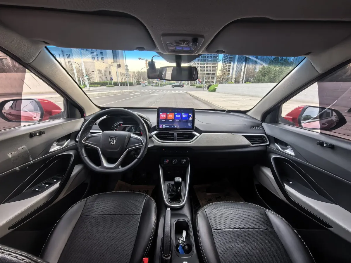 2017 BaoJun 310W 1.5L 105HP L4 6MT,autocango,china used car exporter,china ev exporter,chinese used car exporter,chinese used ev exporter