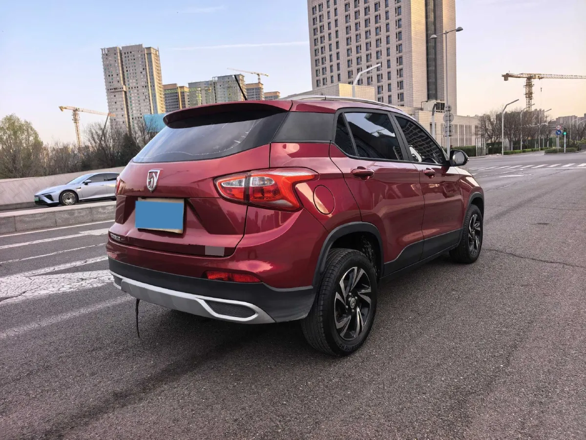 2017 BaoJun 310W 1.5L 105HP L4 6MT,autocango,china used car exporter,china ev exporter,chinese used car exporter,chinese used ev exporter