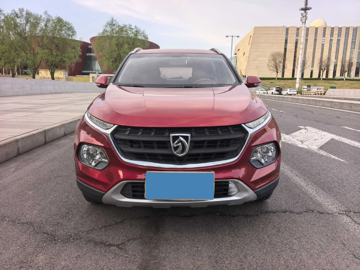 2017 BaoJun 310W 1.5L 105HP L4 6MT,autocango,china used car exporter,china ev exporter,chinese used car exporter,chinese used ev exporter