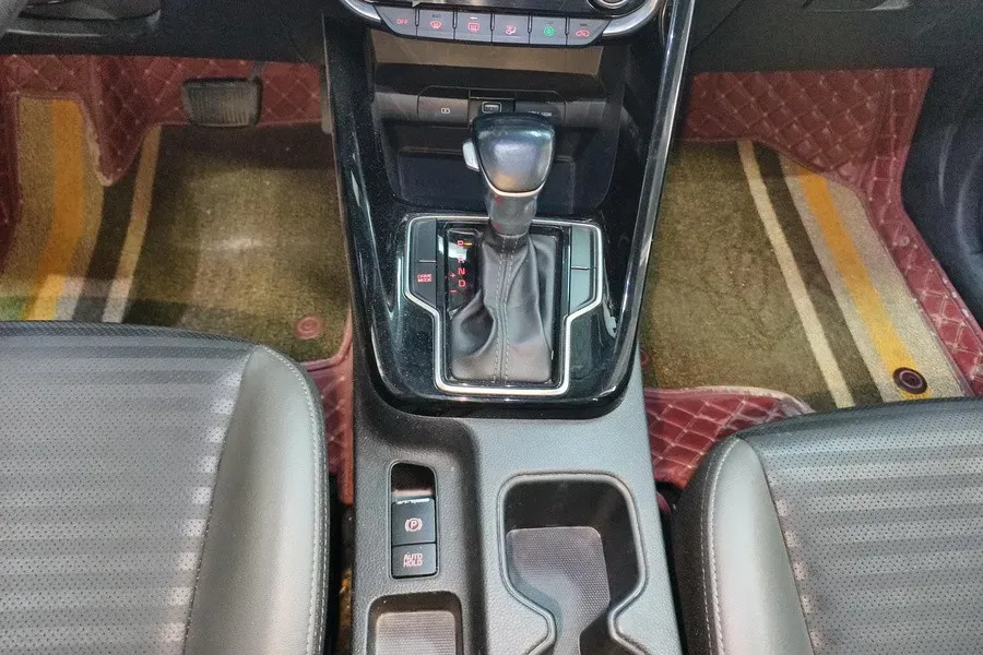 2018 Kia Sportage R 2.0L 160HP L4 6AT,autocango,china used car exporter,china ev exporter,chinese used car exporter,chinese used ev exporter