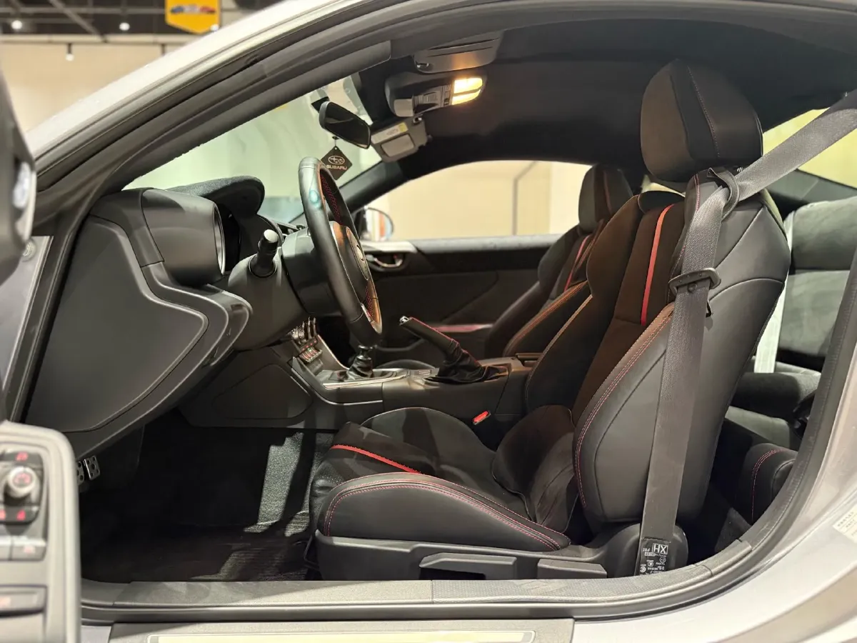 2022 Subaru BRZ 2.4L 234HP H4 6MT,autocango,china used car exporter,china ev exporter,chinese used car exporter,chinese used ev exporter