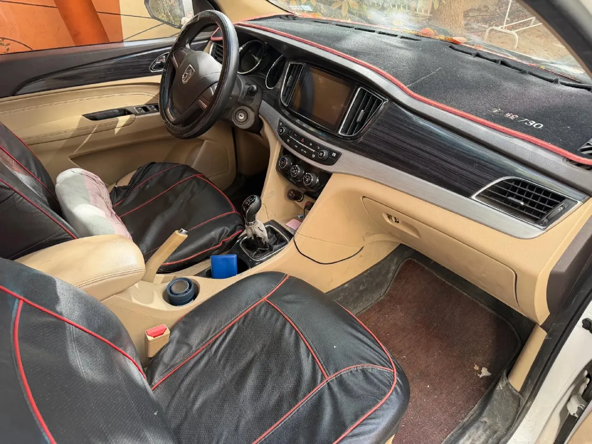 2016 BaoJun 730 1.5L 112HP L4 5MT,autocango,china used car exporter,china ev exporter,chinese used car exporter,chinese used ev exporter