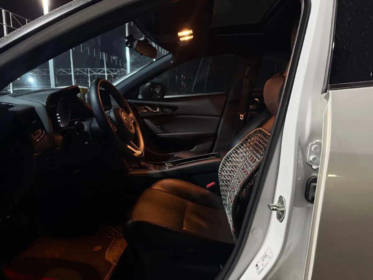 2021 Mazda CX-4 2.0L 158HP L4 6AT,autocango,china used car exporter,china ev exporter,chinese used car exporter,chinese used ev exporter