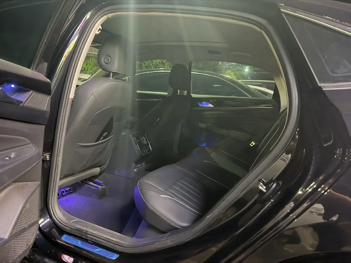 2022 Skoda Kodiak GT 2.0T 186HP L4 7DCT,autocango,china used car exporter,china ev exporter,chinese used car exporter,chinese used ev exporter