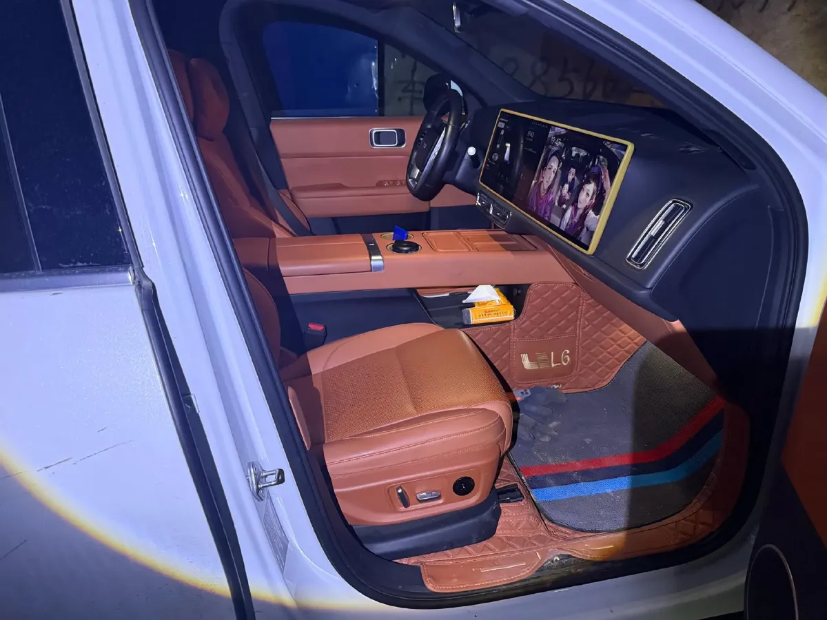 2024 Li L6 Range Extended 154HP L4 REEV 36.8KWH,autocango,china used car exporter,china ev exporter,chinese used car exporter,chinese used ev exporter