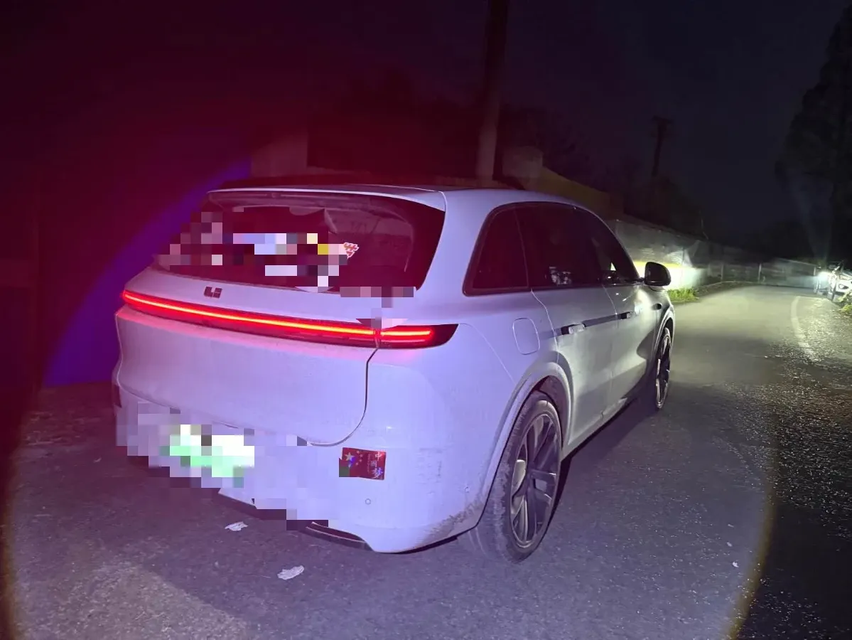 2024 Li L6 Range Extended 154HP L4 REEV 36.8KWH,autocango,china used car exporter,china ev exporter,chinese used car exporter,chinese used ev exporter