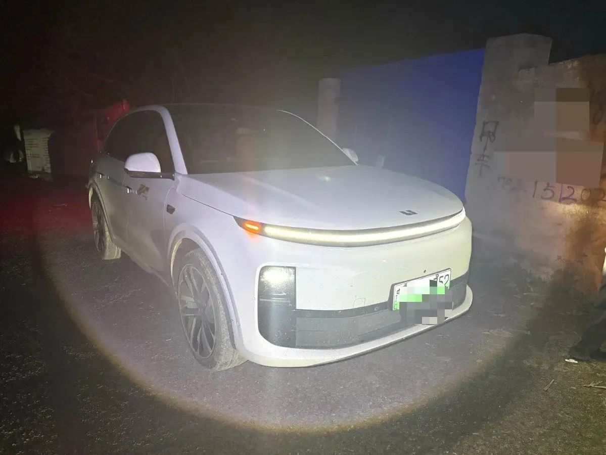 2024 Li L6 Range Extended 154HP L4 REEV 36.8KWH,autocango,china used car exporter,china ev exporter,chinese used car exporter,chinese used ev exporter