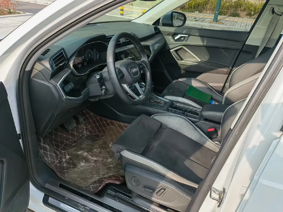 2021 Audi Q3 1.4T 150HP L4 7DCT,autocango,china used car exporter,china ev exporter,chinese used car exporter,chinese used ev exporter