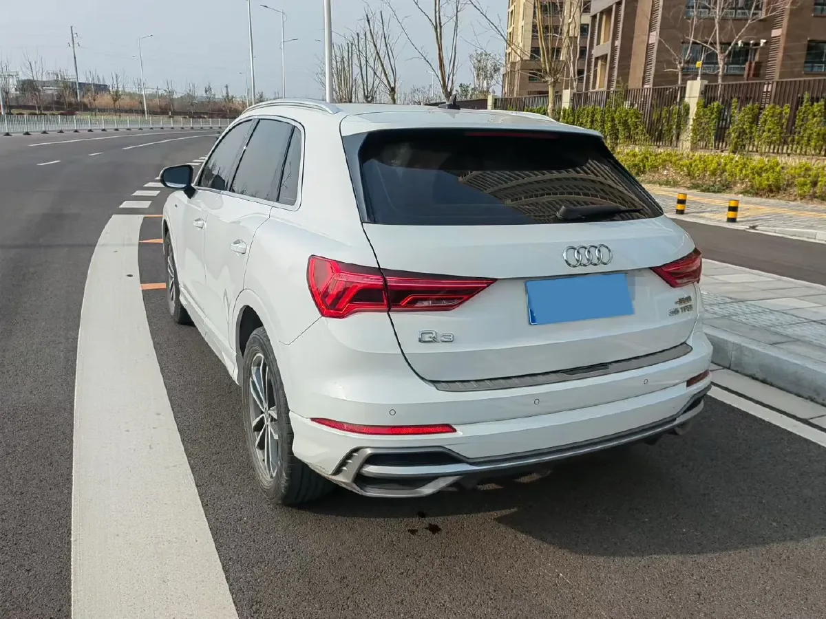2021 Audi Q3 1.4T 150HP L4 7DCT,autocango,china used car exporter,china ev exporter,chinese used car exporter,chinese used ev exporter