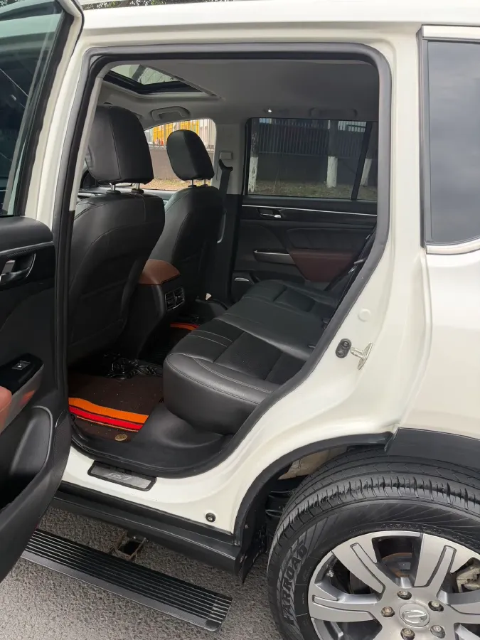 2017 GAC Trumpchi GS7 2.0T 201HP L4 6AT,autocango,china used car exporter,china ev exporter,chinese used car exporter,chinese used ev exporter