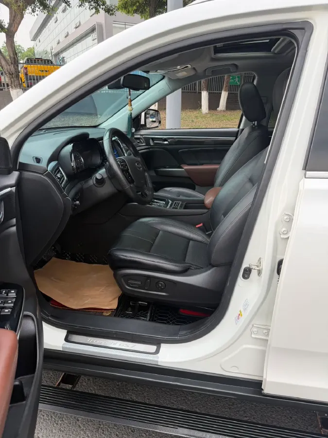 2017 GAC Trumpchi GS7 2.0T 201HP L4 6AT,autocango,china used car exporter,china ev exporter,chinese used car exporter,chinese used ev exporter