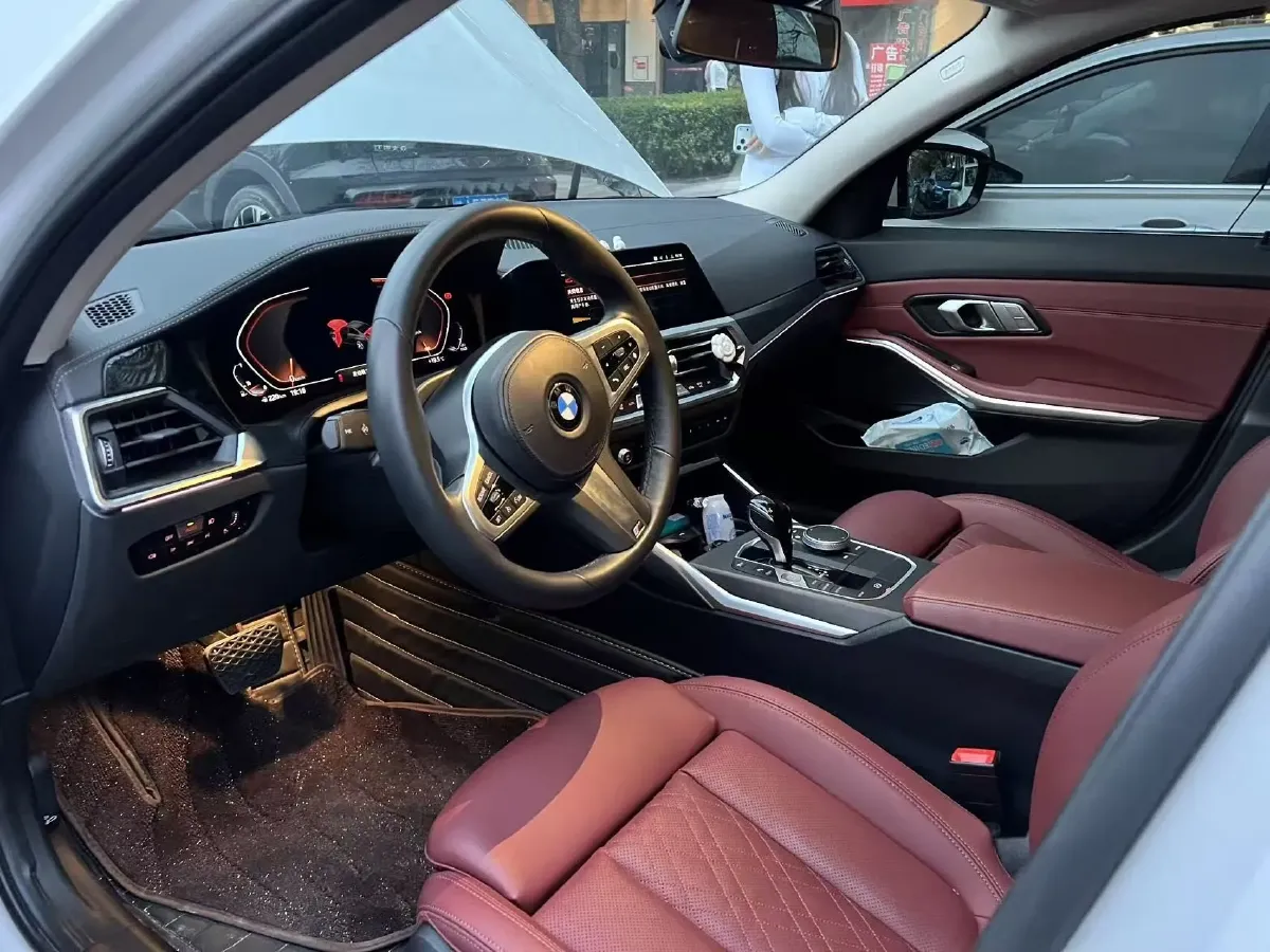 2022 BMW 3 Series 2.0T 184HP L4 8AT,autocango,china used car exporter,china ev exporter,chinese used car exporter,chinese used ev exporter