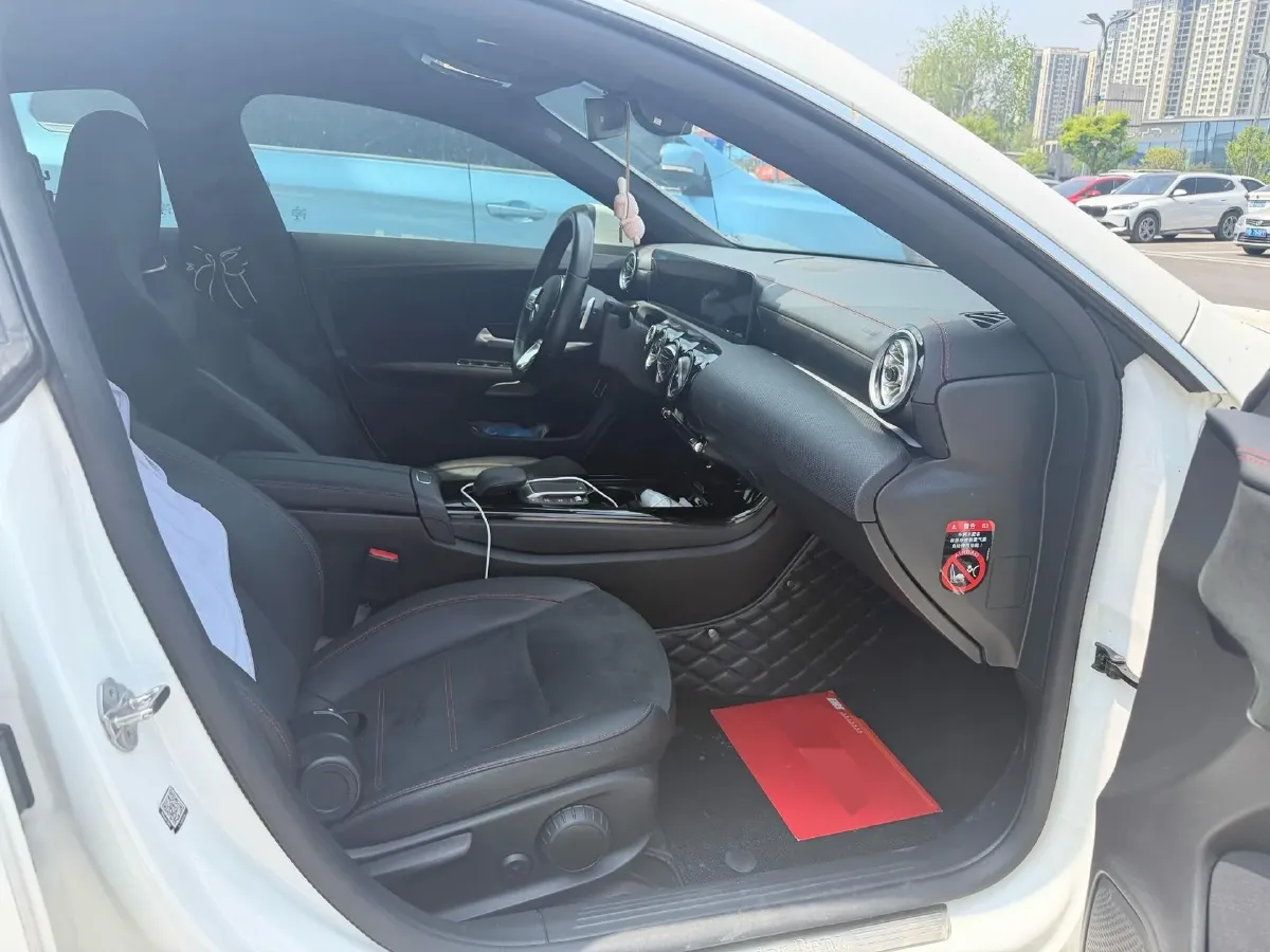 2022 Mercedes-Benz CLA Class 1.3T 163HP L4 7DCT,autocango,china used car exporter,china ev exporter,chinese used car exporter,chinese used ev exporter
