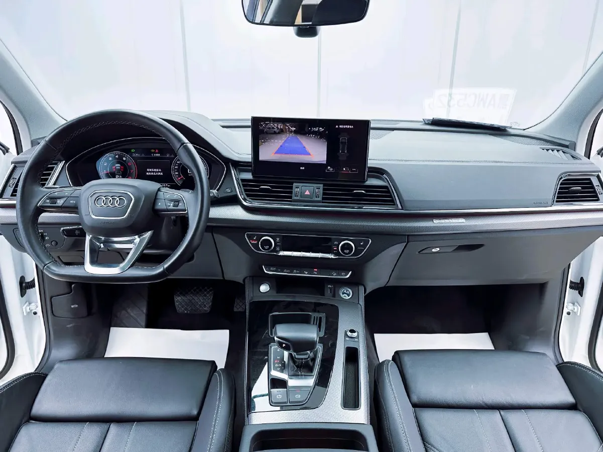 2022 Audi Q5L 2.0T 190HP L4 7DCT,autocango,china used car exporter,china ev exporter,chinese used car exporter,chinese used ev exporter