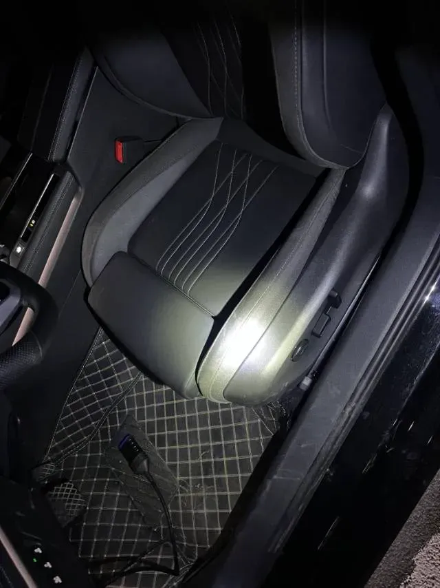 2024 Volkswagen Magotan 2.0T 220HP L4 7DCT,autocango,china used car exporter,china ev exporter,chinese used car exporter,chinese used ev exporter