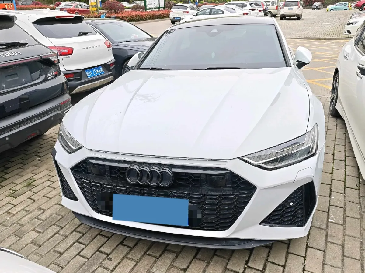2022 Audi A7L 2.0T 245HP L4 7DCT,autocango,china used car exporter,china ev exporter,chinese used car exporter,chinese used ev exporter