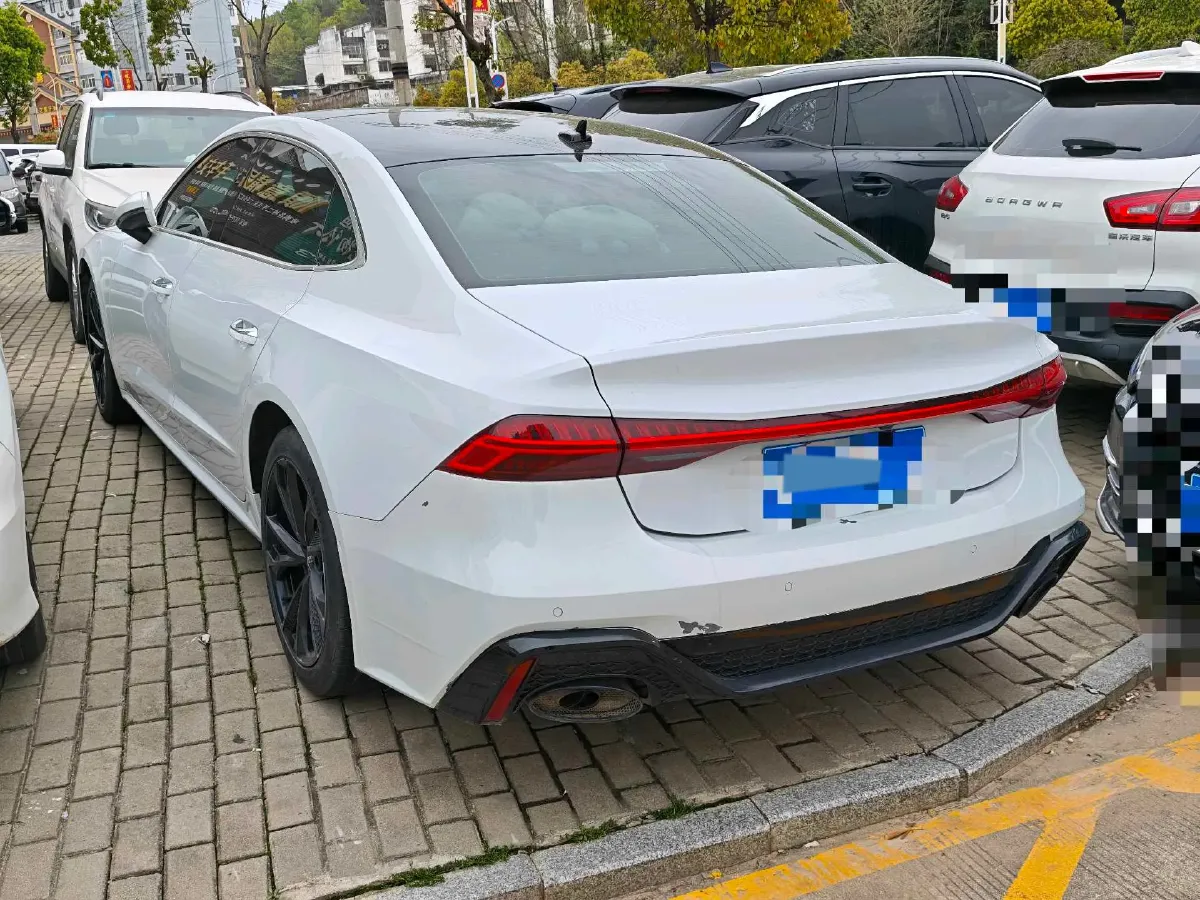 2022 Audi A7L 2.0T 245HP L4 7DCT,autocango,china used car exporter,china ev exporter,chinese used car exporter,chinese used ev exporter