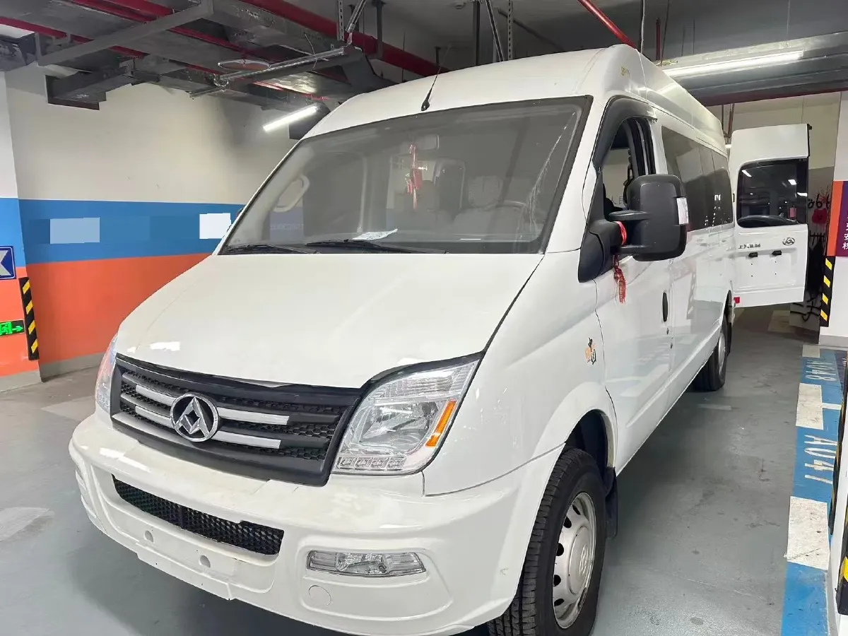 2023 MAXUS XinTu V80 2.0T 127HP L4 6MT,autocango,china used car exporter,china ev exporter,chinese used car exporter,chinese used ev exporter