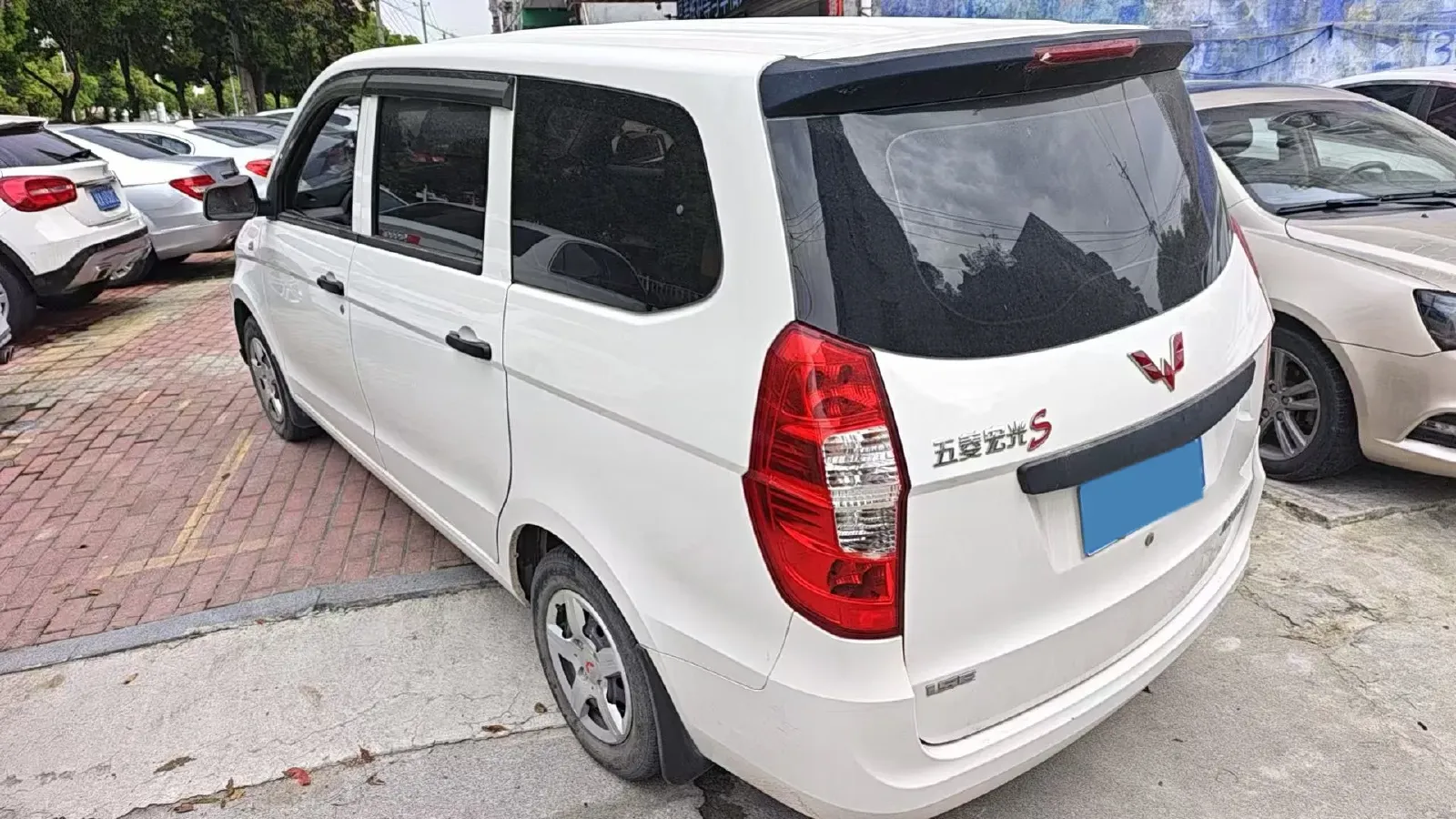 2021 WuLing HongGuang 1.5L 99HP L4 6MT,autocango,china used car exporter,china ev exporter,chinese used car exporter,chinese used ev exporter