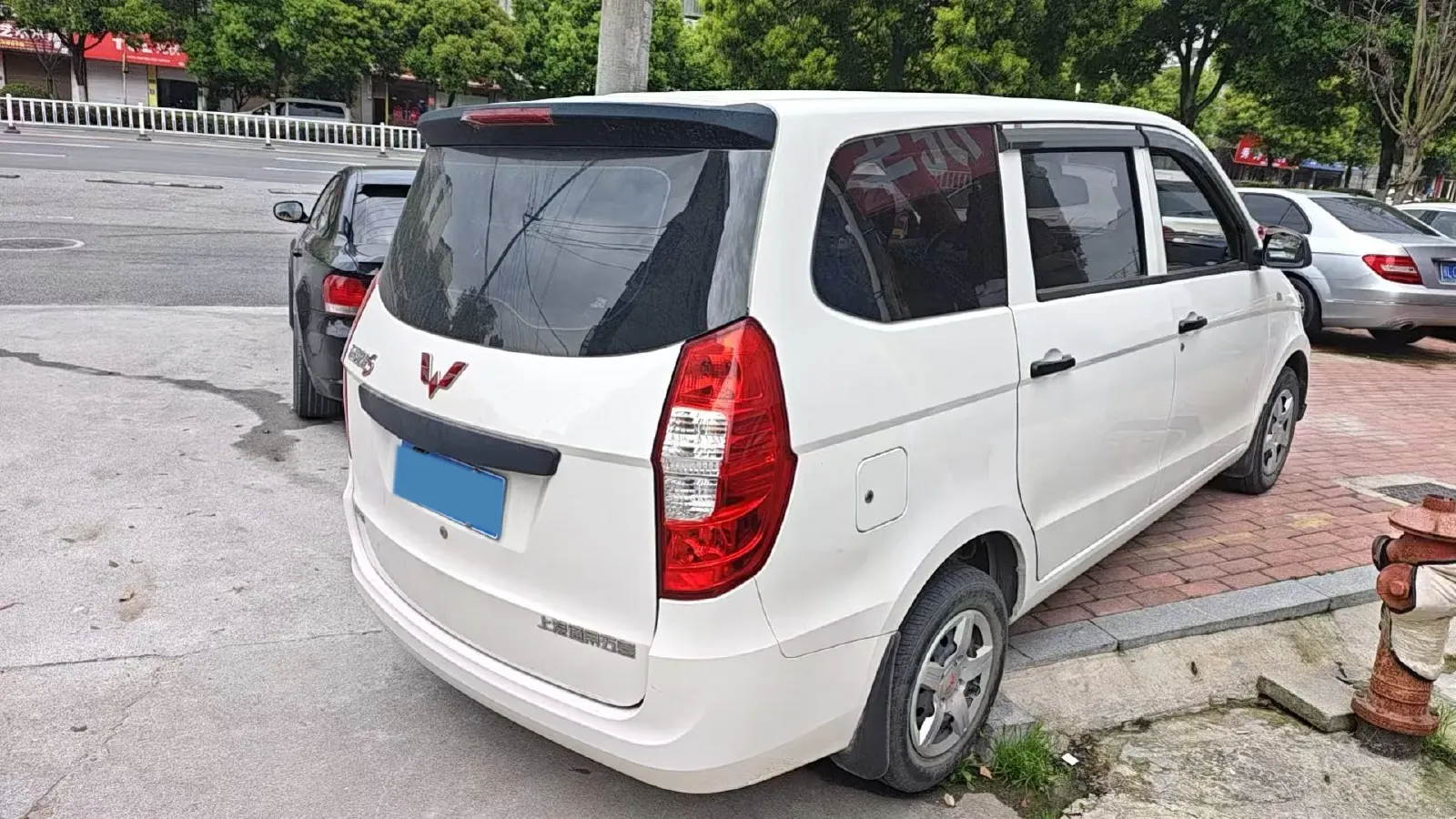 2021 WuLing HongGuang 1.5L 99HP L4 6MT,autocango,china used car exporter,china ev exporter,chinese used car exporter,chinese used ev exporter