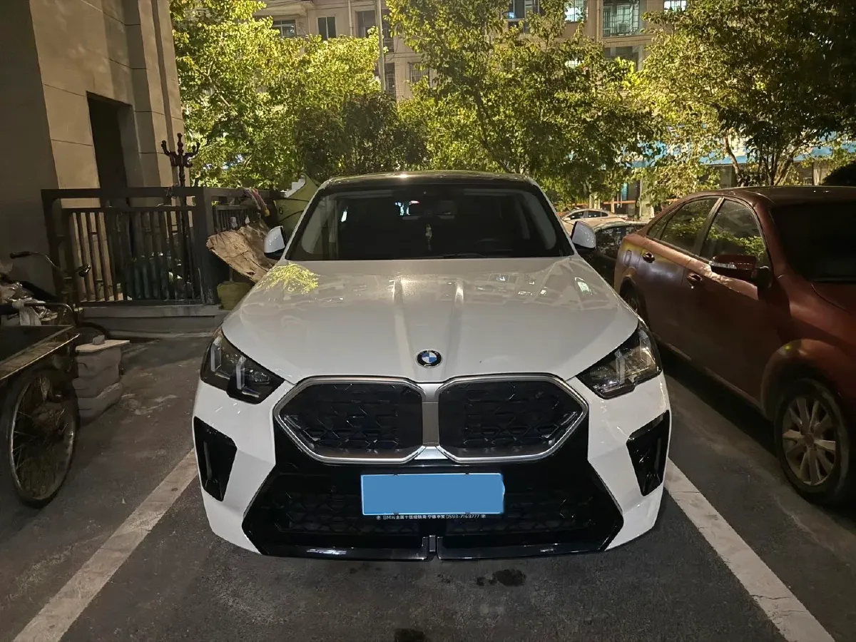 2024 BMW X2 2.0T 204HP L4 7DCT,autocango,china used car exporter,china ev exporter,chinese used car exporter,chinese used ev exporter