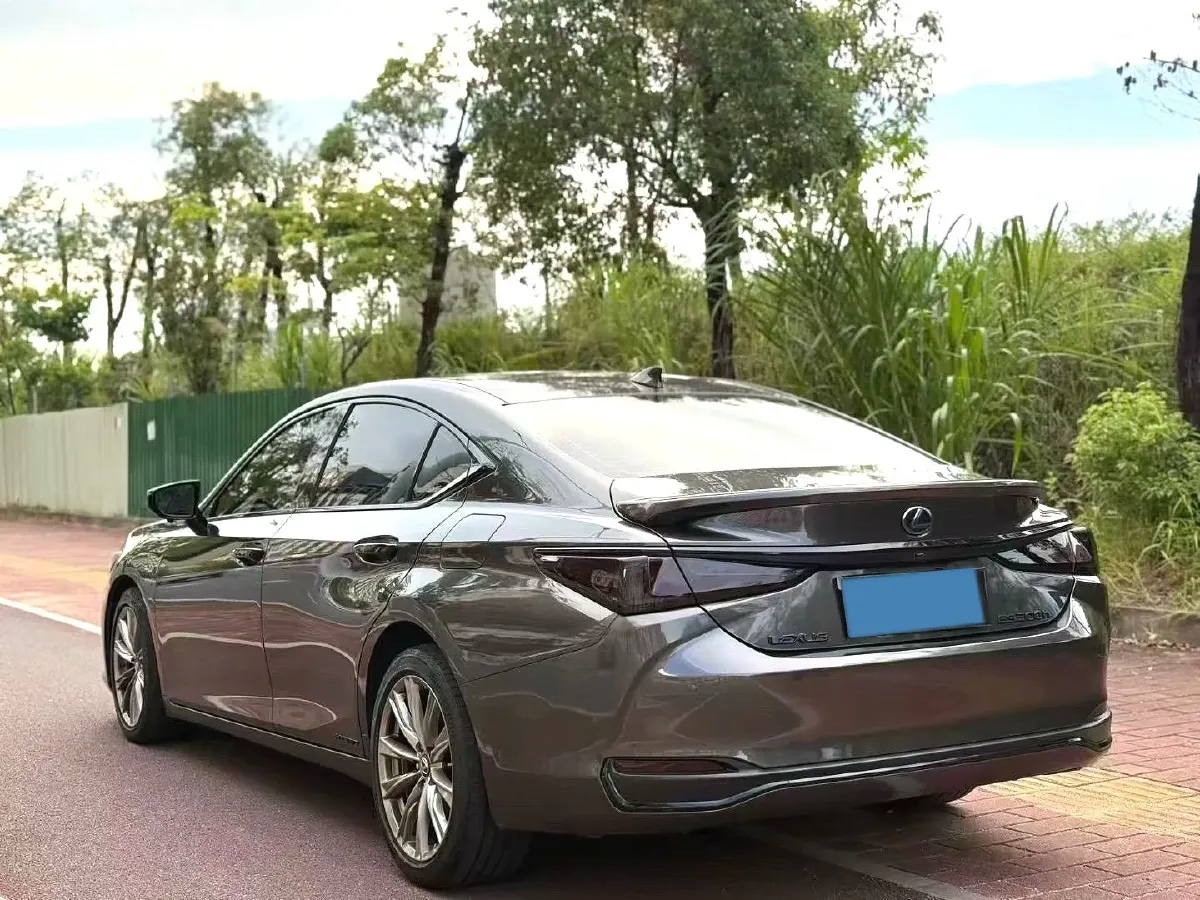 2020 Lexus ES 2.5L 178HP L4 E-CVT Hybrid,autocango,china used car exporter,china ev exporter,chinese used car exporter,chinese used ev exporter