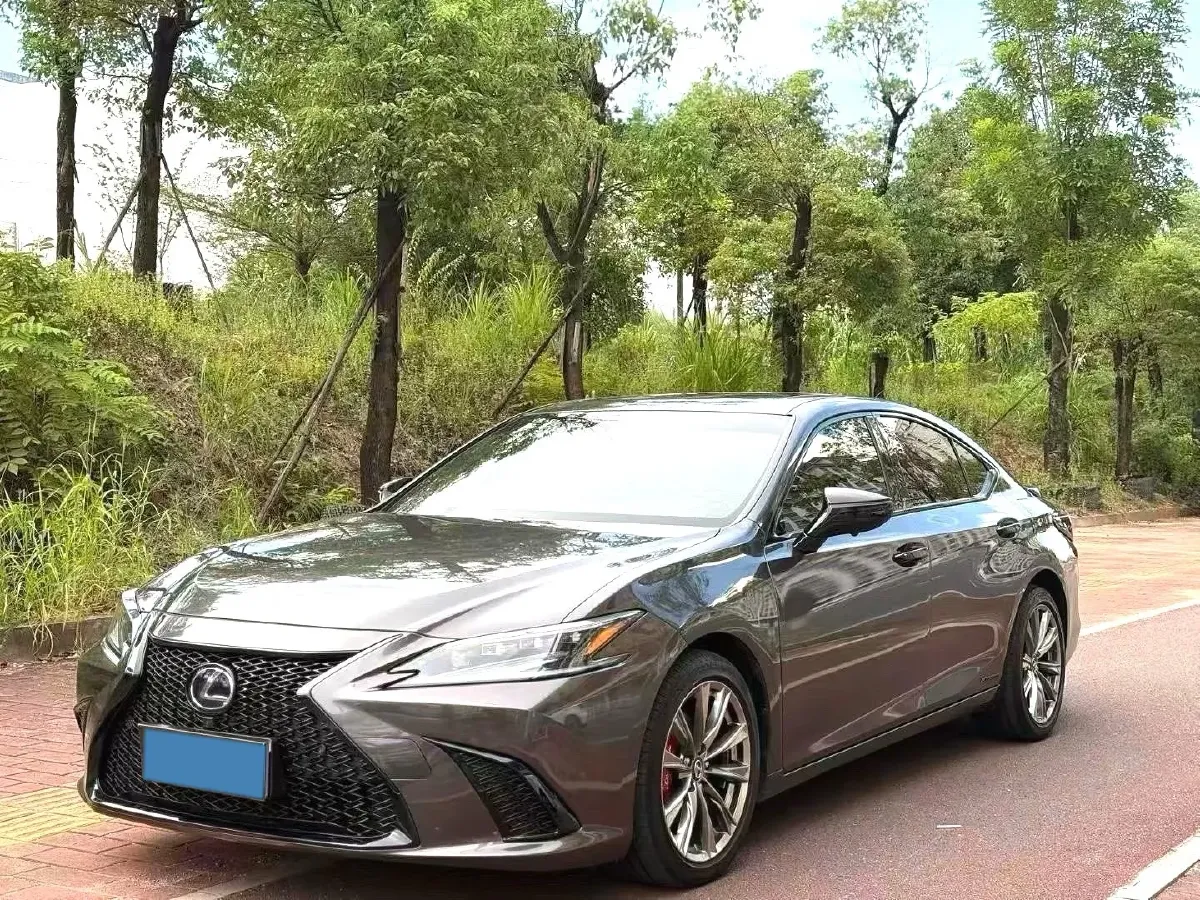 2020 Lexus ES 2.5L 178HP L4 E-CVT Hybrid,autocango,china used car exporter,china ev exporter,chinese used car exporter,chinese used ev exporter