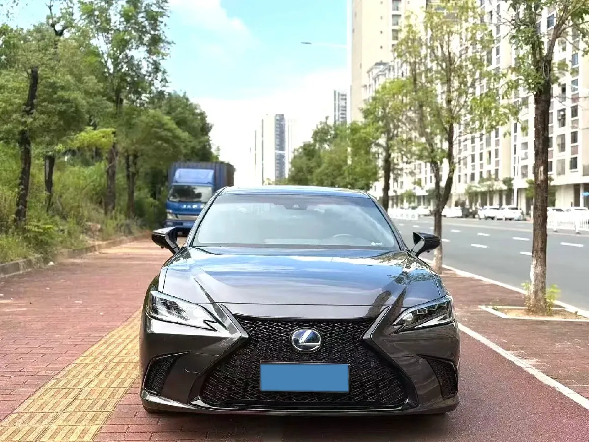 2020 Lexus ES 2.5L 178HP L4 E-CVT Hybrid,autocango,china used car exporter,china ev exporter,chinese used car exporter,chinese used ev exporter