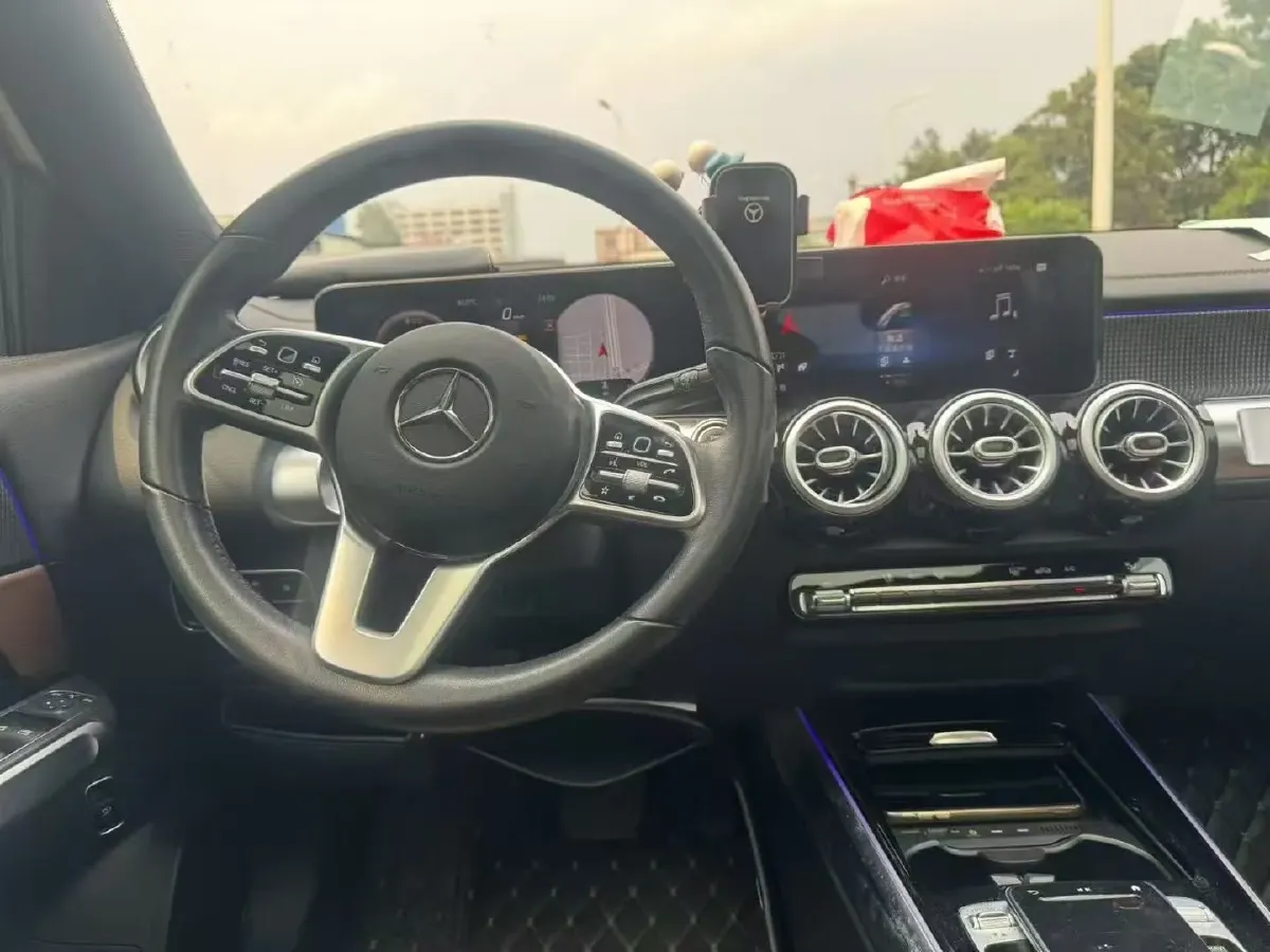 2020 Mercedes-Benz GLB Class 1.3T 163HP L4 7DCT,autocango,china used car exporter,china ev exporter,chinese used car exporter,chinese used ev exporter