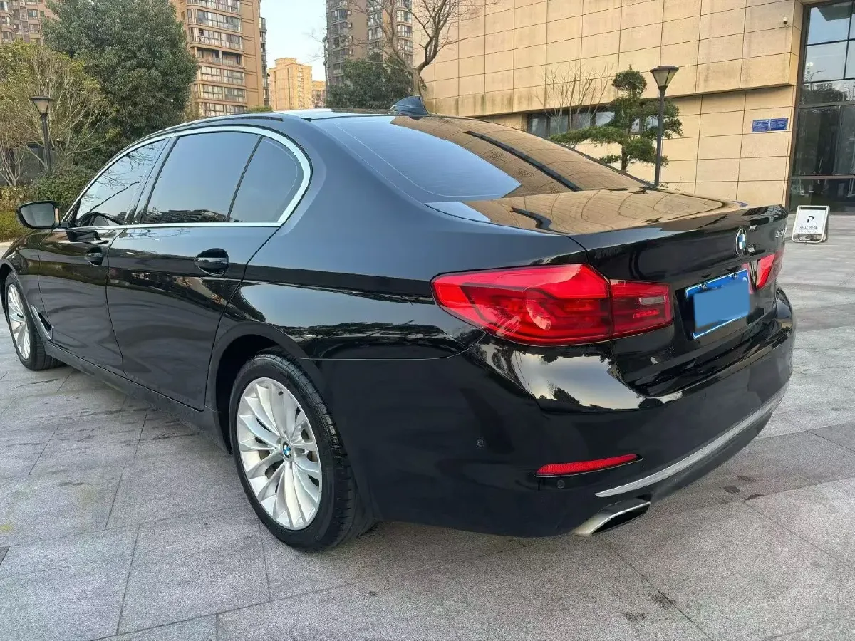 2020 BMW 5 Series 2.0T 252HP L4 8AT,autocango,china used car exporter,china ev exporter,chinese used car exporter,chinese used ev exporter