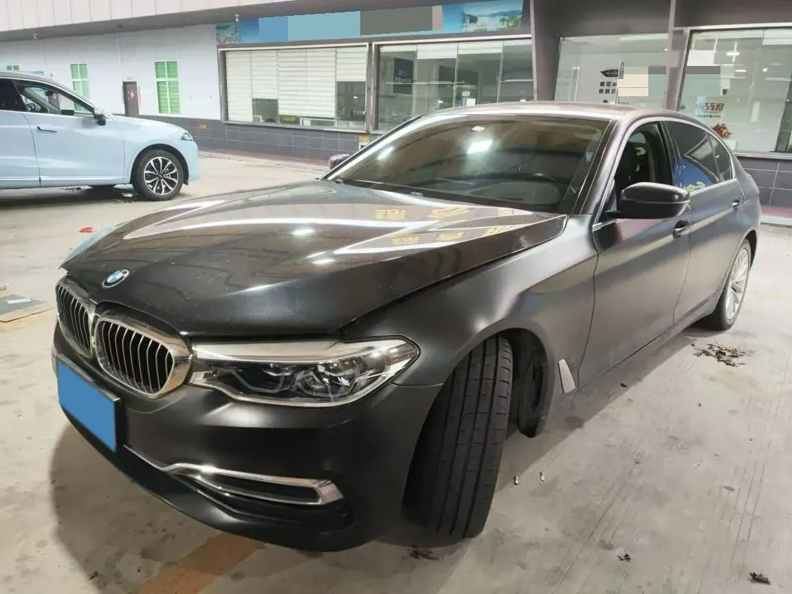 2020 BMW 5 Series 2.0T 252HP L4 8AT,autocango,china used car exporter,china ev exporter,chinese used car exporter,chinese used ev exporter