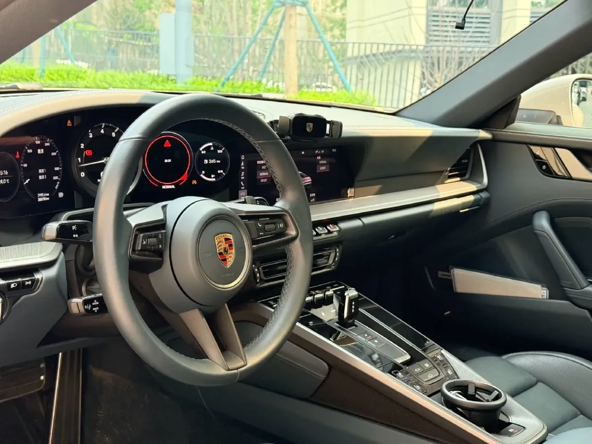 2020 Porsche 911 3.0T 385HP H6 8DCT,autocango,china used car exporter,china ev exporter,chinese used car exporter,chinese used ev exporter