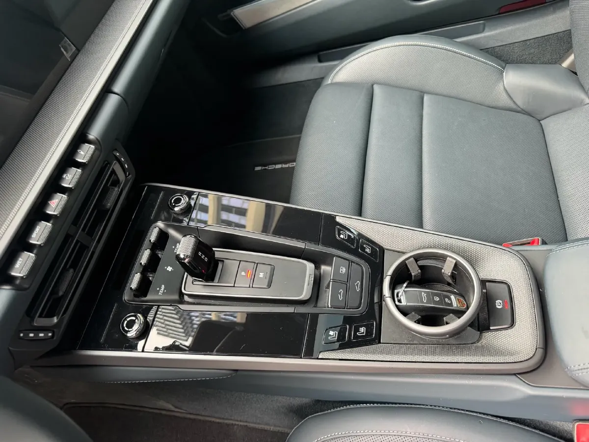 2020 Porsche 911 3.0T 385HP H6 8DCT,autocango,china used car exporter,china ev exporter,chinese used car exporter,chinese used ev exporter