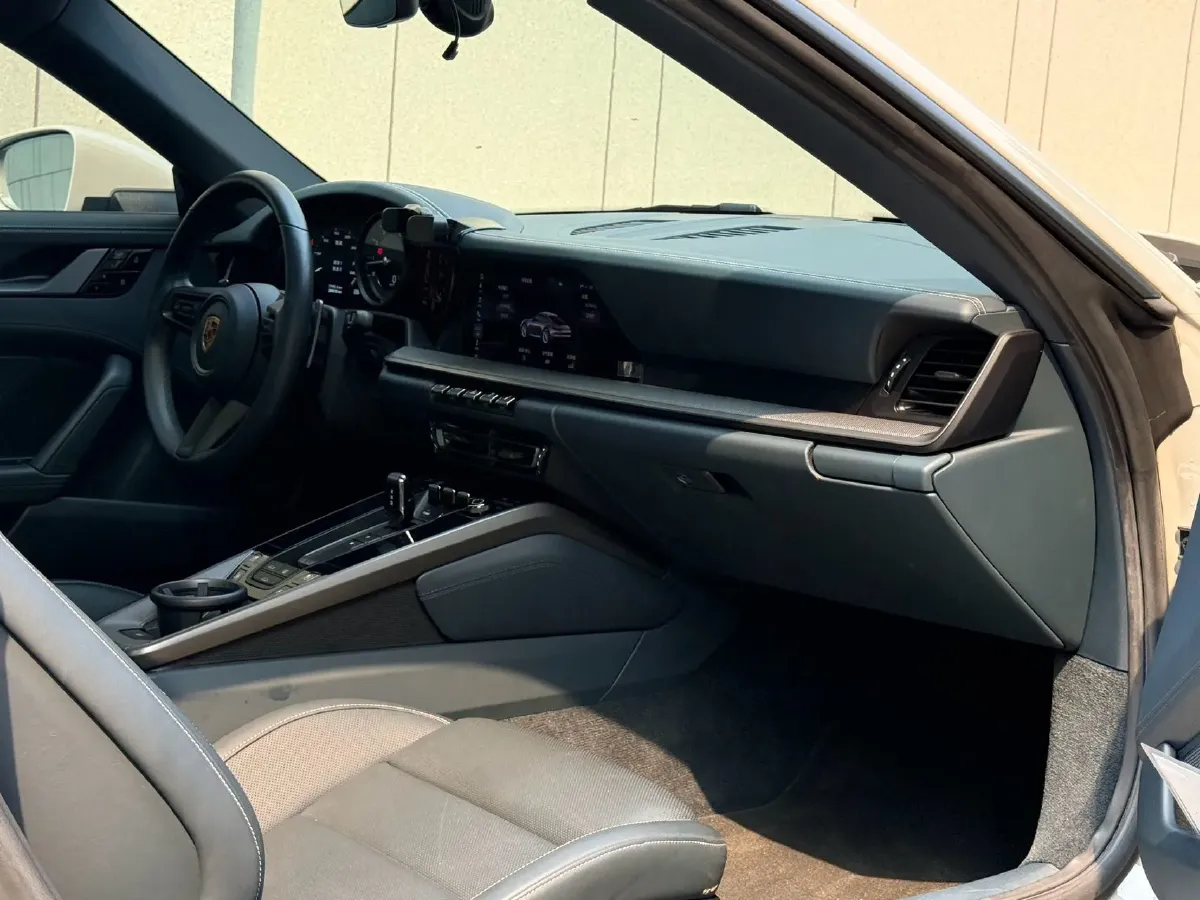 2020 Porsche 911 3.0T 385HP H6 8DCT,autocango,china used car exporter,china ev exporter,chinese used car exporter,chinese used ev exporter